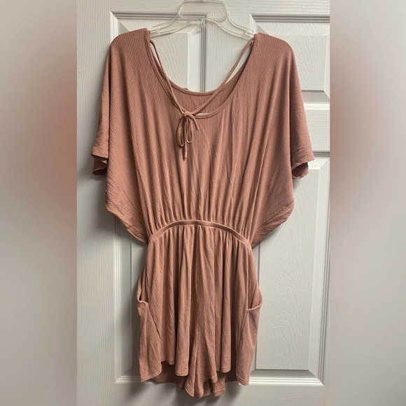 Lelis Ribbed Romper Size Medium - Picture 5 of 5